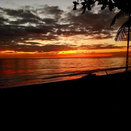 Bali North Beach B&B 提安亚尔 外观 照片