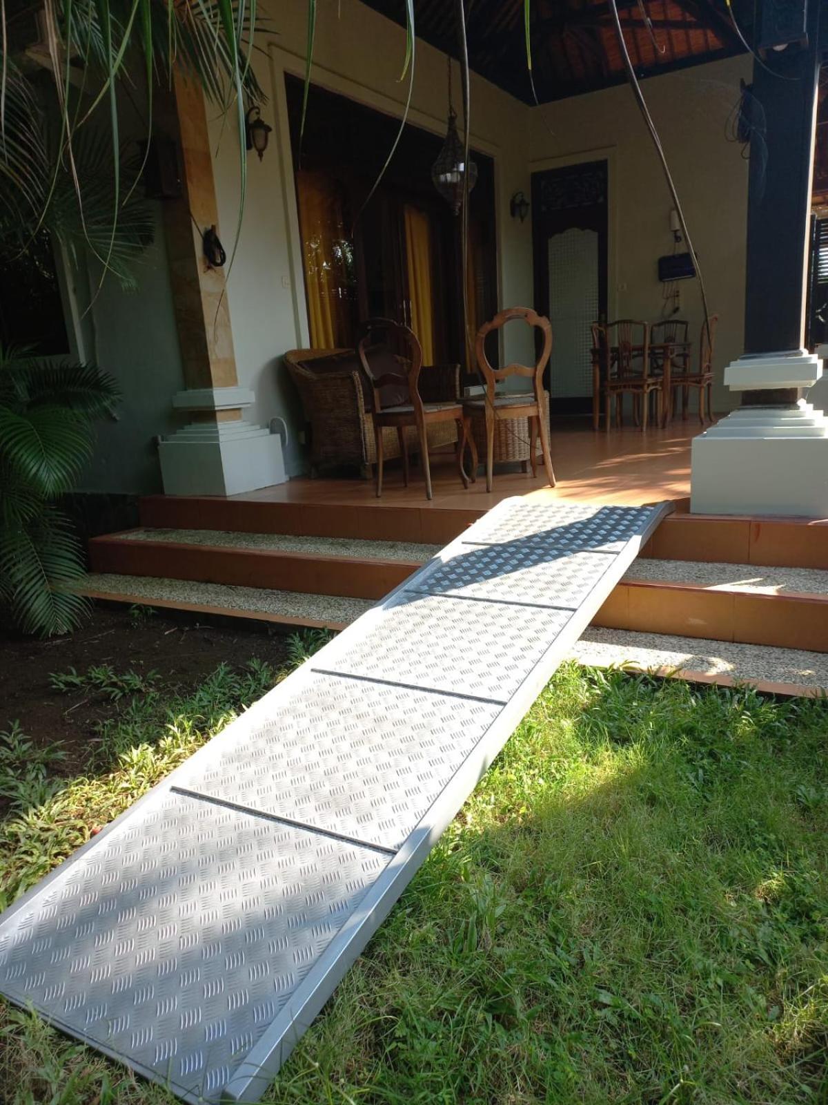Bali North Beach B&B 提安亚尔 外观 照片